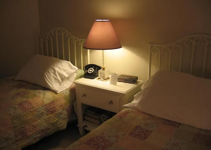Olde Judge Mansion B&B